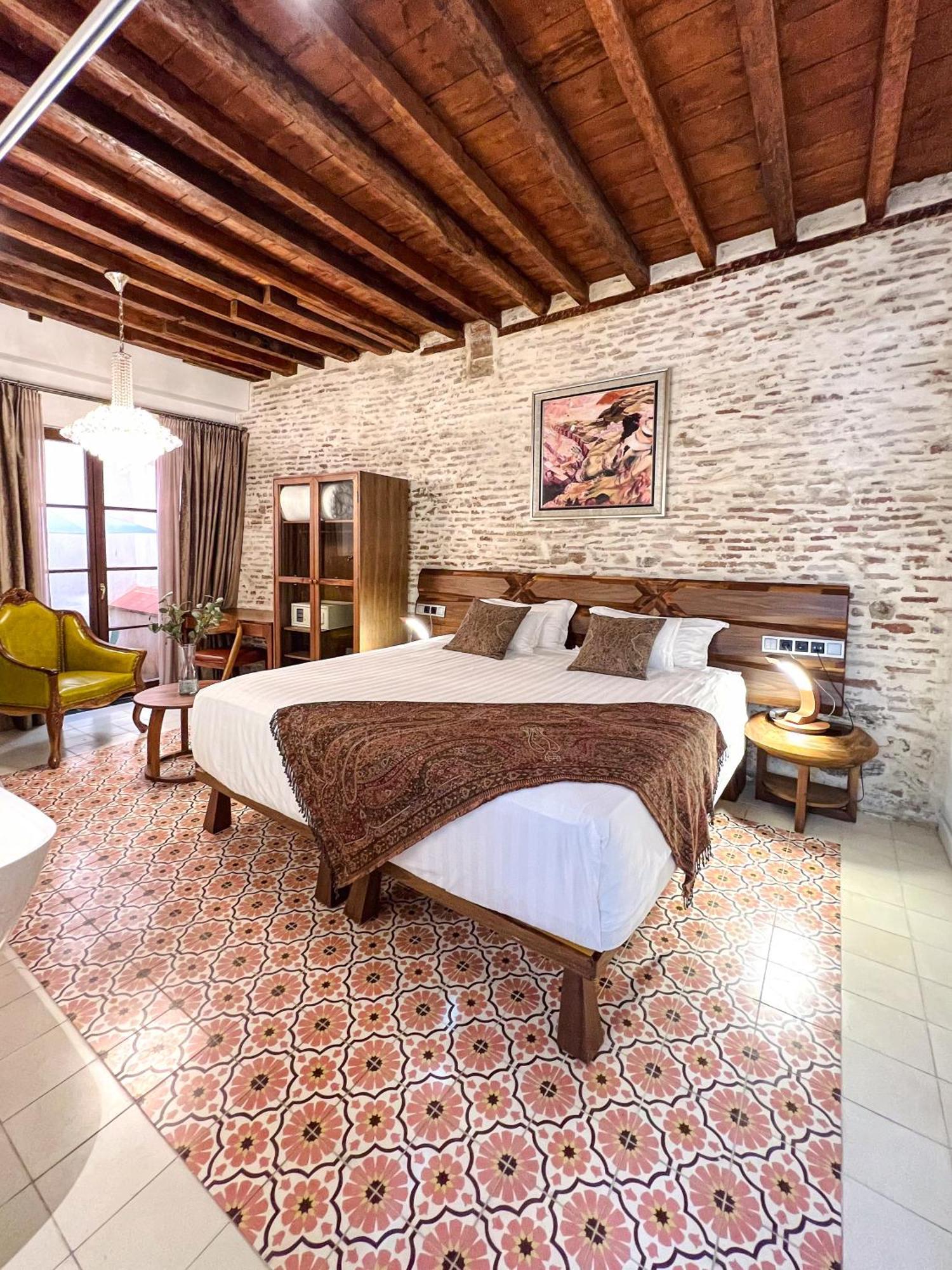 Anahita Boutique Hotel Malaga Exterior photo