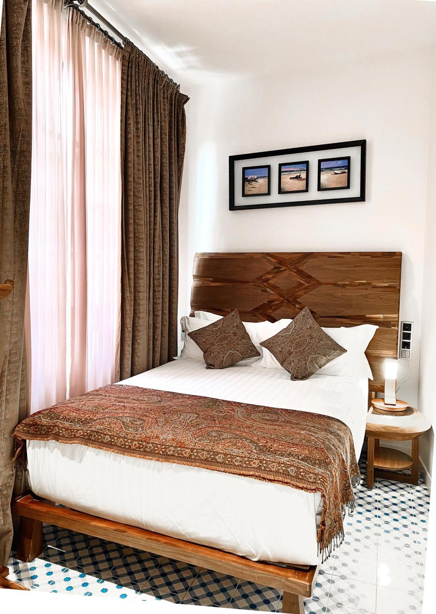 Anahita Boutique Hotel Malaga Exterior photo
