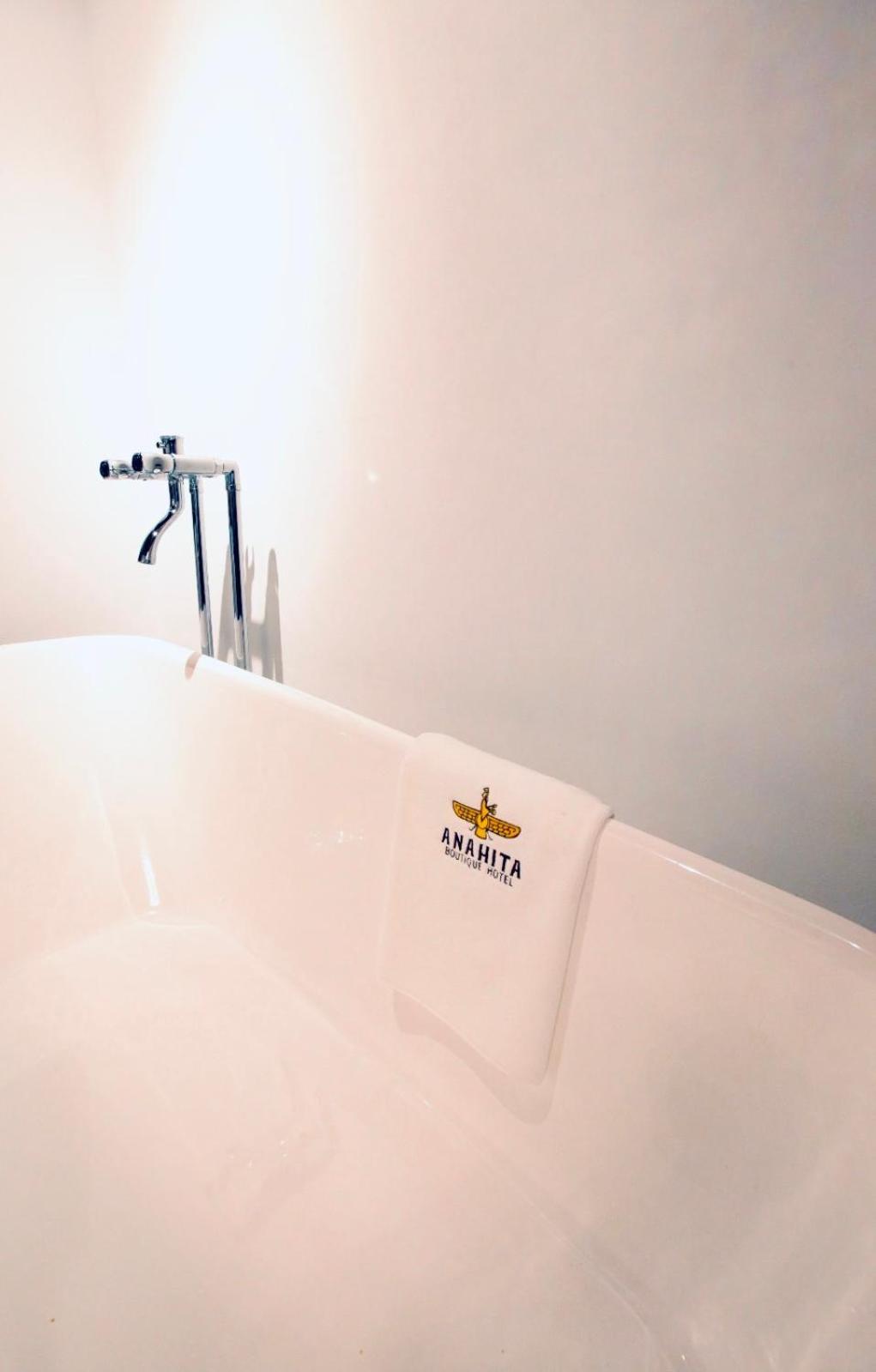 Anahita Boutique Hotel Malaga Exterior photo