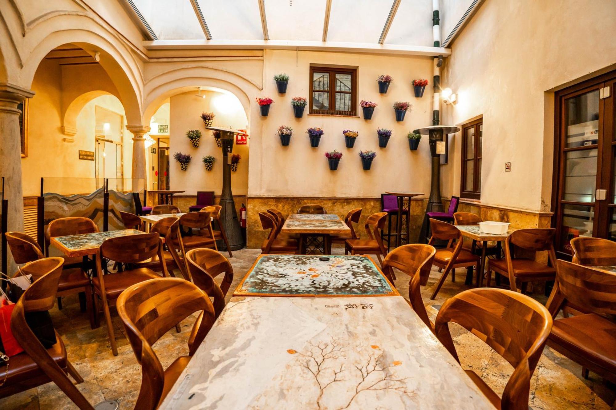 Anahita Boutique Hotel Malaga Exterior photo